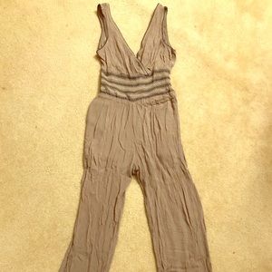 Jumper with hunter green stitching